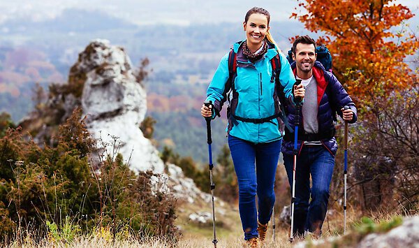 Walken in der herrlichen Natur Bayerns - © Shutterstock